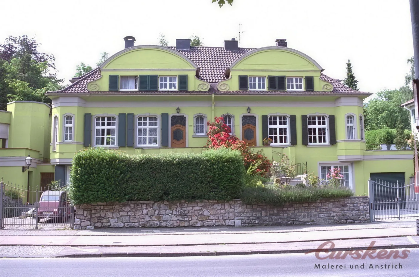 Dieselbe Villa nach der Neugestaltung in Lindgrün